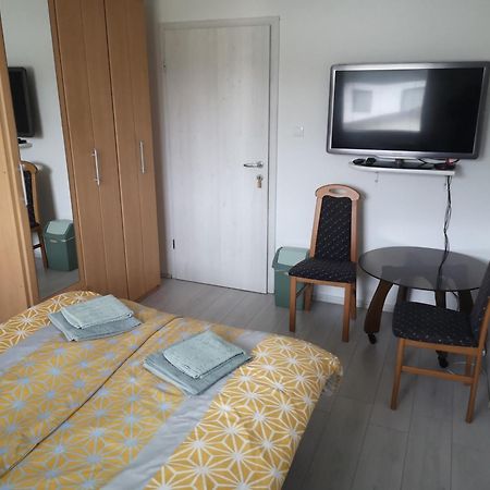 Sobe Zeleni Raj Apartment Podnart ภายนอก รูปภาพ